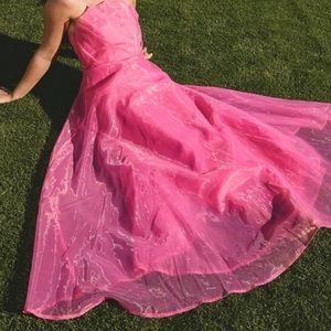 Lulus pink dress size small. Brand new with tags still attached. Never worn.